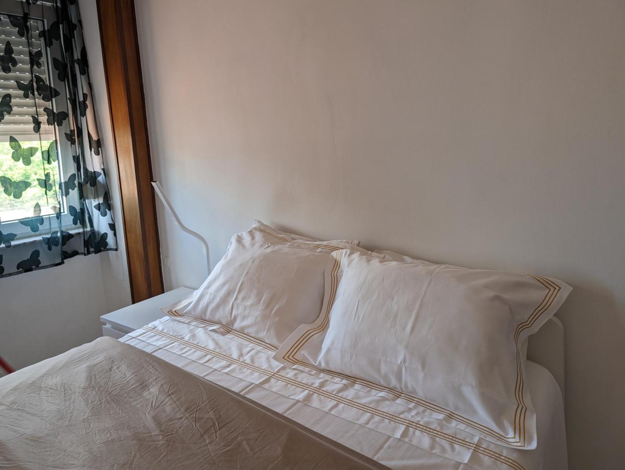 Apartamento Free Wifi -Estrela Lapa- Tram 28 Lisboa Exterior foto